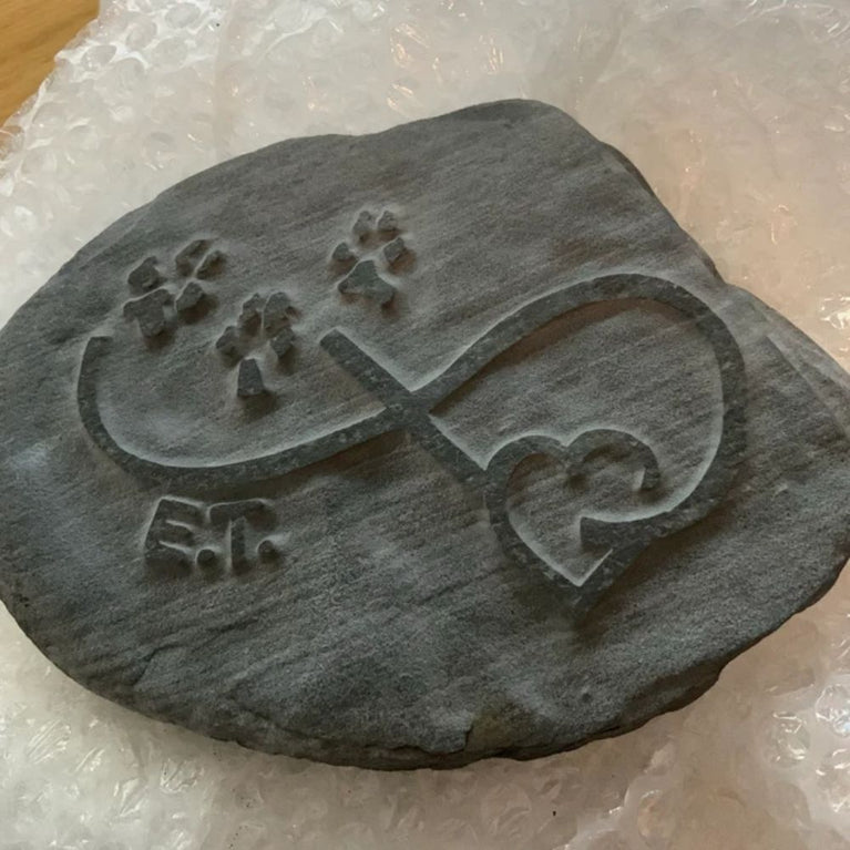 Eternity Memory Stone - Paw Prints, Heart & Personalised Name