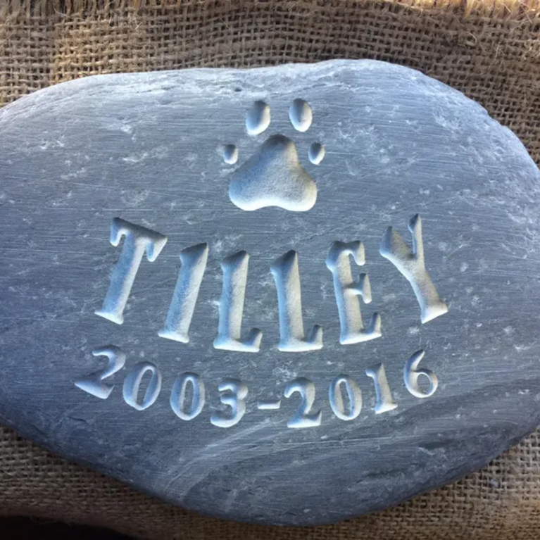 Memorial Stone Grave Marker - Paw, Pets Name & Date Range