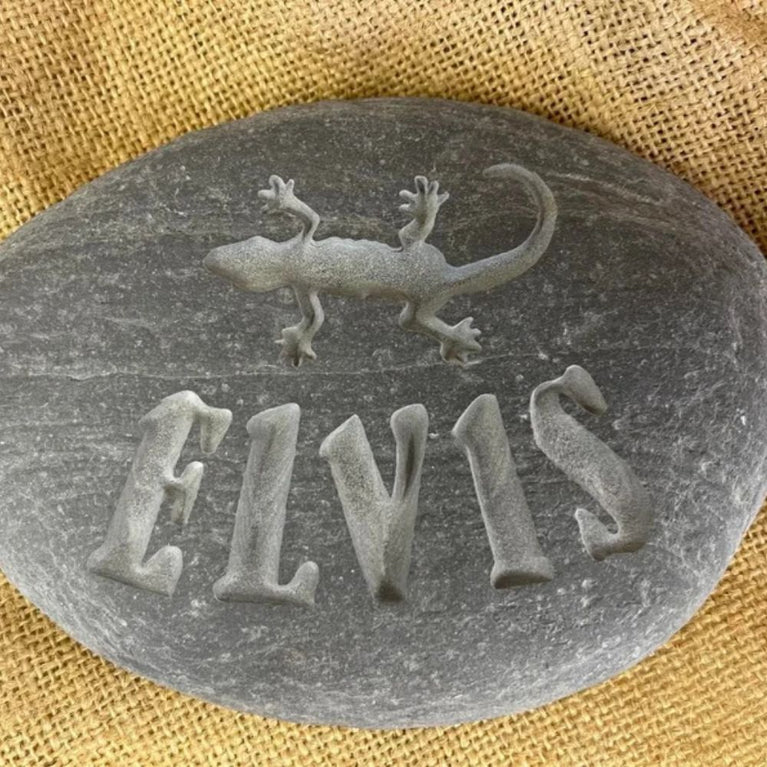 Custom Engraved Lizard / Gecko Memorial Stone - Silhouette & Pet Name