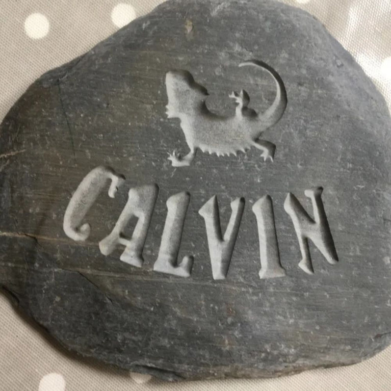 Custom Engraved Lizard / Gecko Memorial Stone - Silhouette & Pet Name