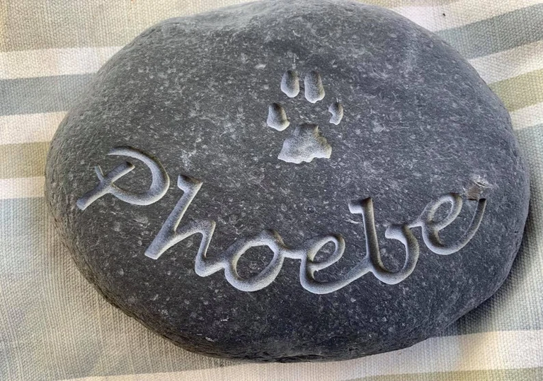 Pet Memorial Stone - Paw Print & Pet Name